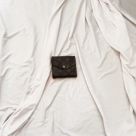 luxury wallet - Picture 2 of 5